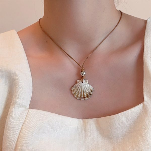 Fine Hand-woven Shell Inlaid Necklace - Image 5